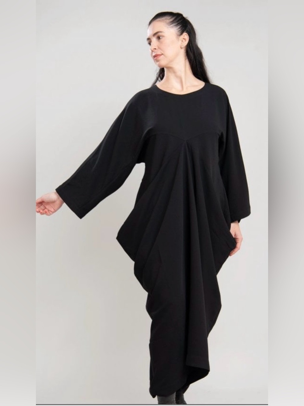 Isik Ozgur black draped dress
